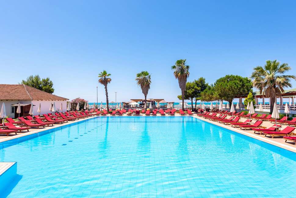 Ein Foto Sol Tropikal Durres