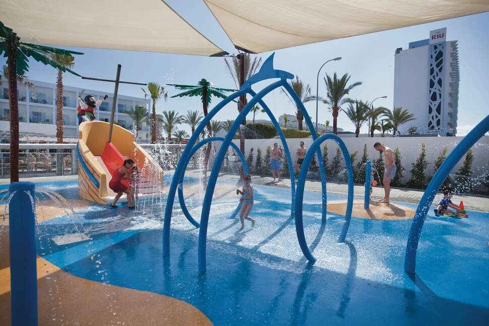Ein Foto vom Pool im Riu Costa del Sol