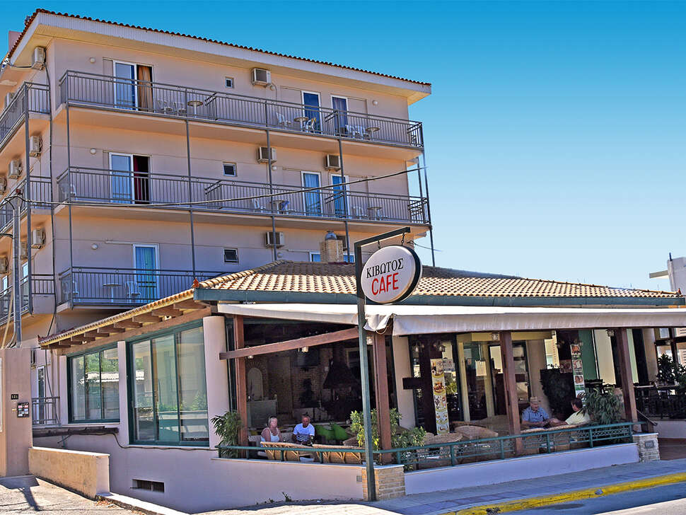 Een foto van de buitenkant van Sun Boutique Hotel