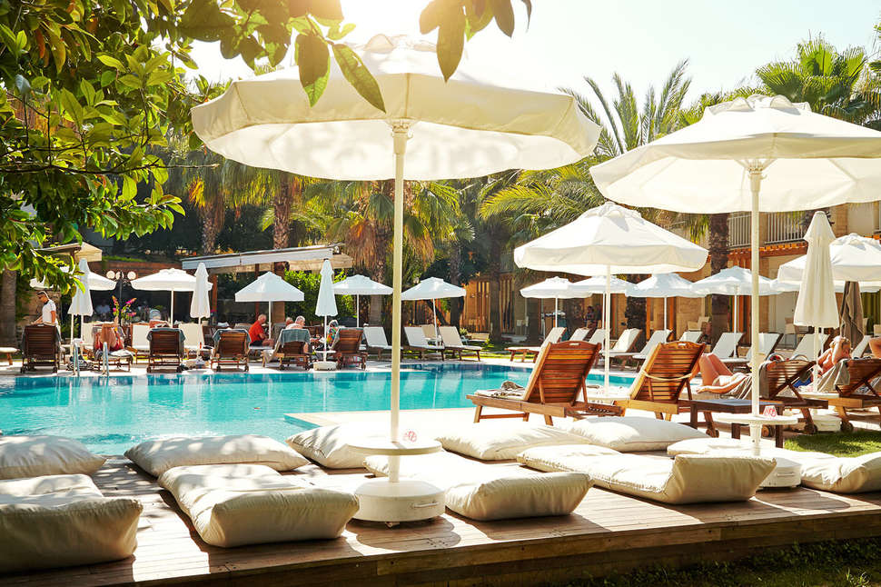 Een foto van het zwembad bij Sunprime Dogan Side Beach