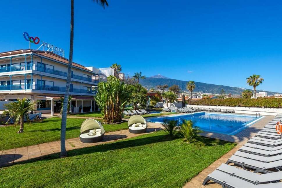 Een foto van het zwembad bij Hotel O7 Tenerife