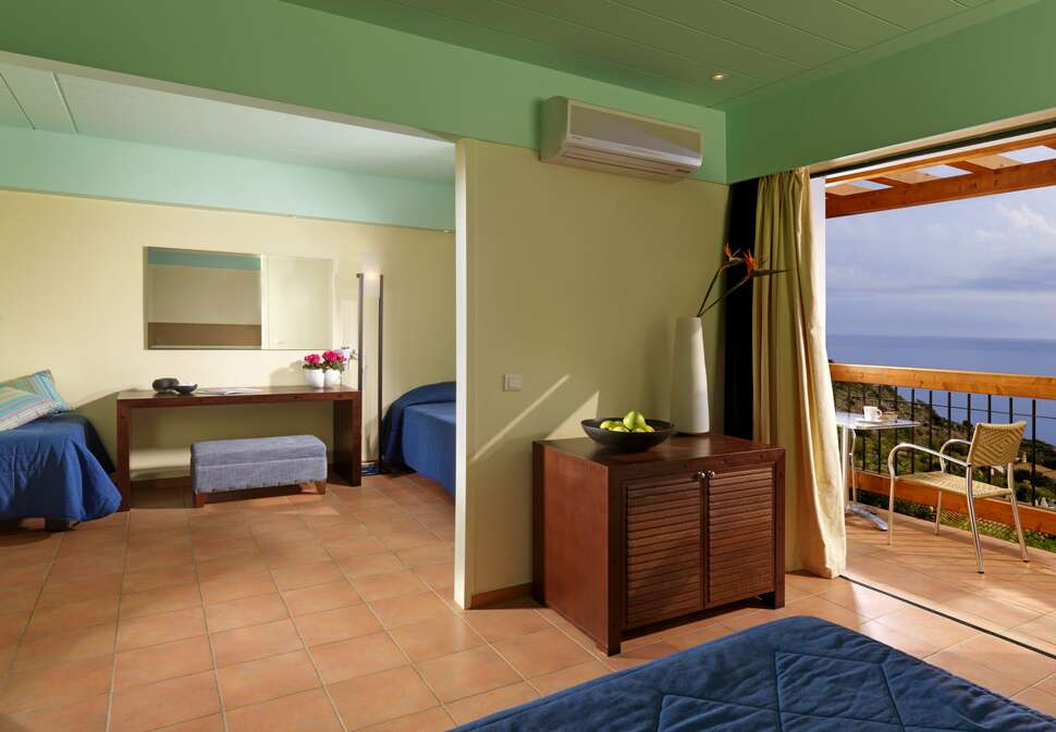 Een foto van Apostolata Island Resort & Spa
