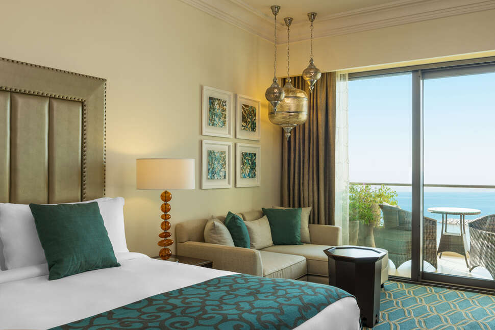 Ein Foto The Luxury Collection Hotel Ajman Saray