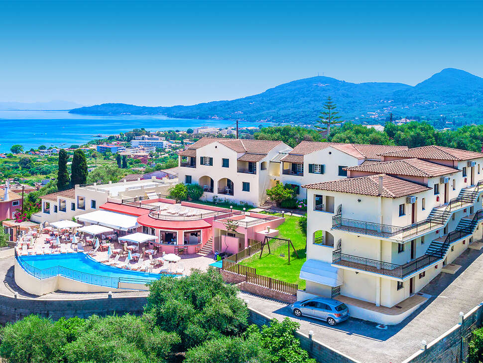 Ein Foto von einer Übersicht des Aparthotel Corfu Pelagos