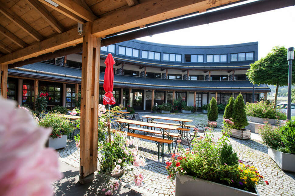 Een foto van het terras bij Appartementen Schindlhaus
