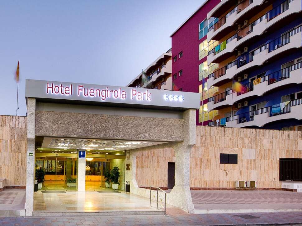 Een foto van de buitenkant van Hotel Monarque Fuengirola Park
