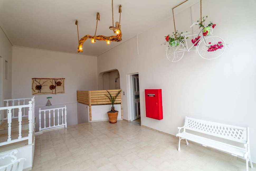 Een foto van het interieur van Amaryllis Hotel