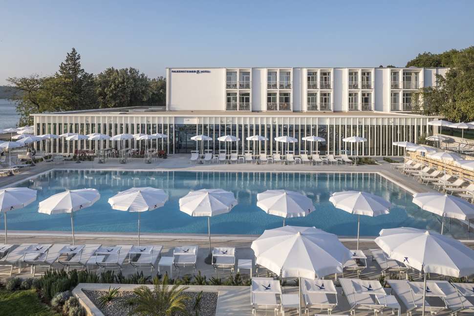 Een foto van het zwembad bij Falkensteiner Hotel Park Punat