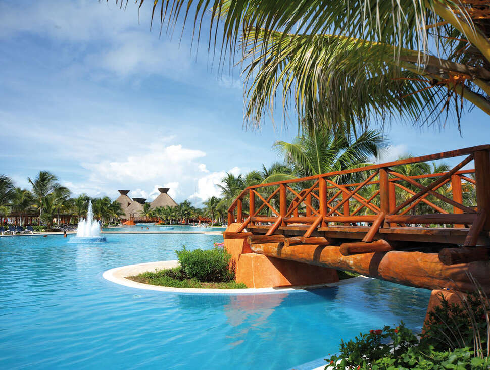 Ein Foto Barcelo Maya Tropical & Colonial