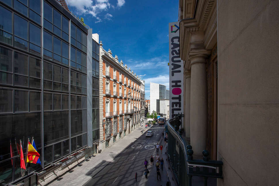 Een foto van Casual Madrid Del Teatro