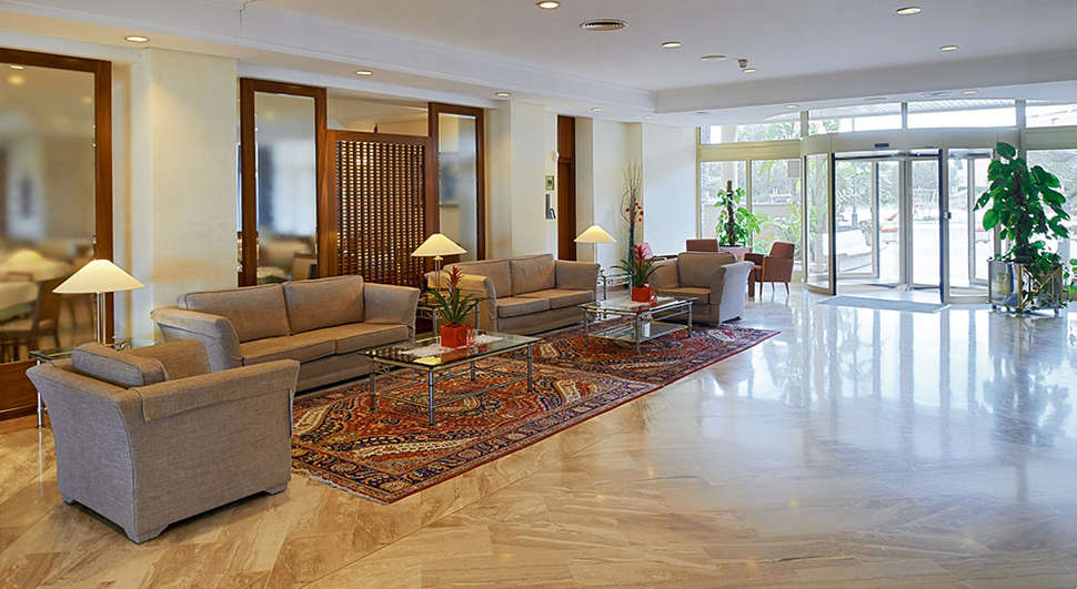 Een foto van het interieur van Hipotels Dunas Cala Millor