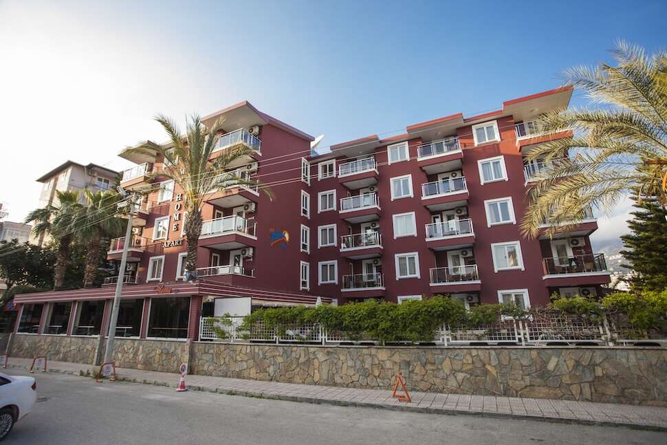 Een foto van de buitenkant van My Home Appartementen