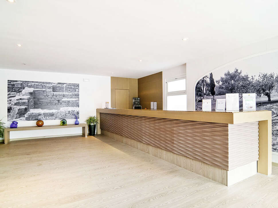 Een foto van het interieur van Eix Alcudia Hotel