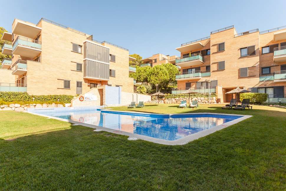 Een foto van het zwembad bij Pierre & Vacances Residence Salou