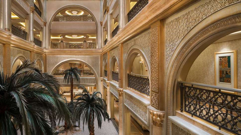 Een foto van het interieur van Emirates Palace Mandarin Oriental