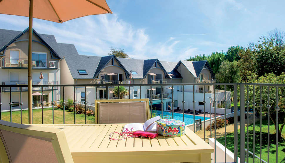 Een foto van het zwembad bij Lagrange Les Jardins d'Arvor