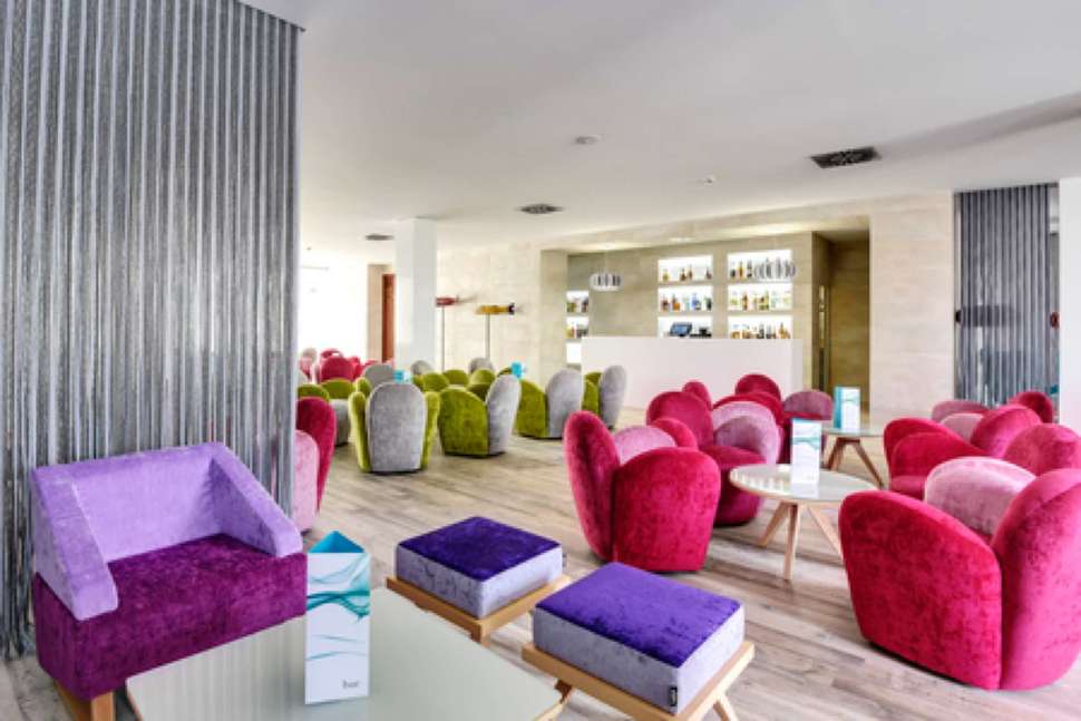 Een foto van de faciliteiten bij Barcelo Teguise Beach