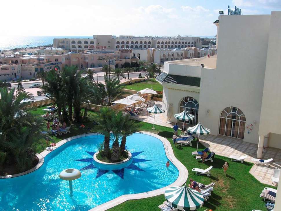Een foto van het zwembad bij Mehari Hammamet