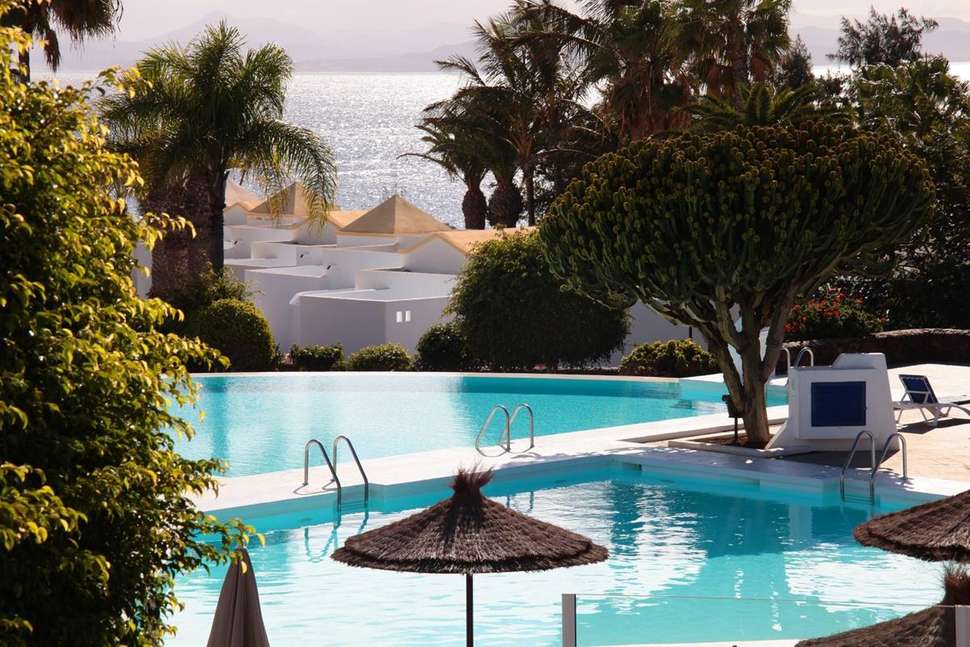 Een foto van het zwembad bij Sandos Atlantic Gardens