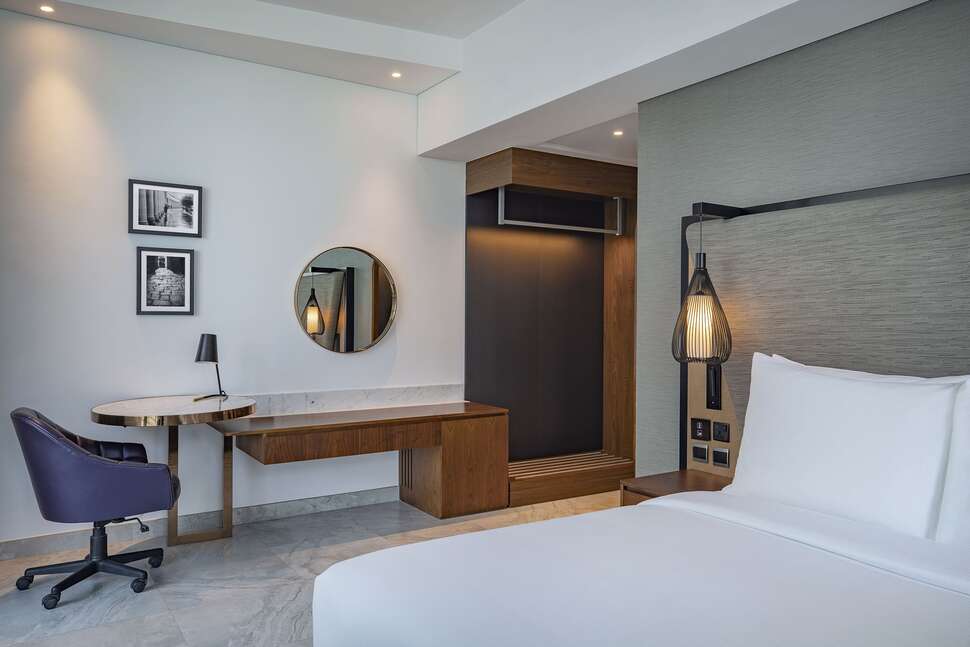 Ein Foto The First Collection Waterfront A Tribute Portfolio Hotel
