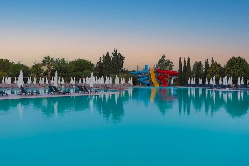 Een foto van het zwembad bij Anadolu Hotels Didim Club