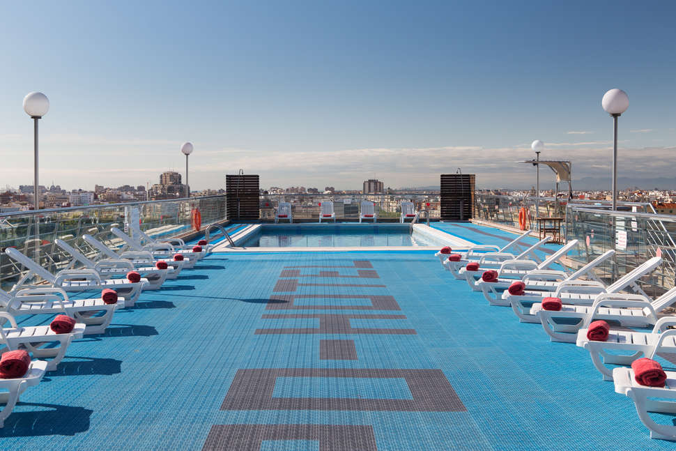 Een foto van een overzicht van Novotel Valencia Lavant