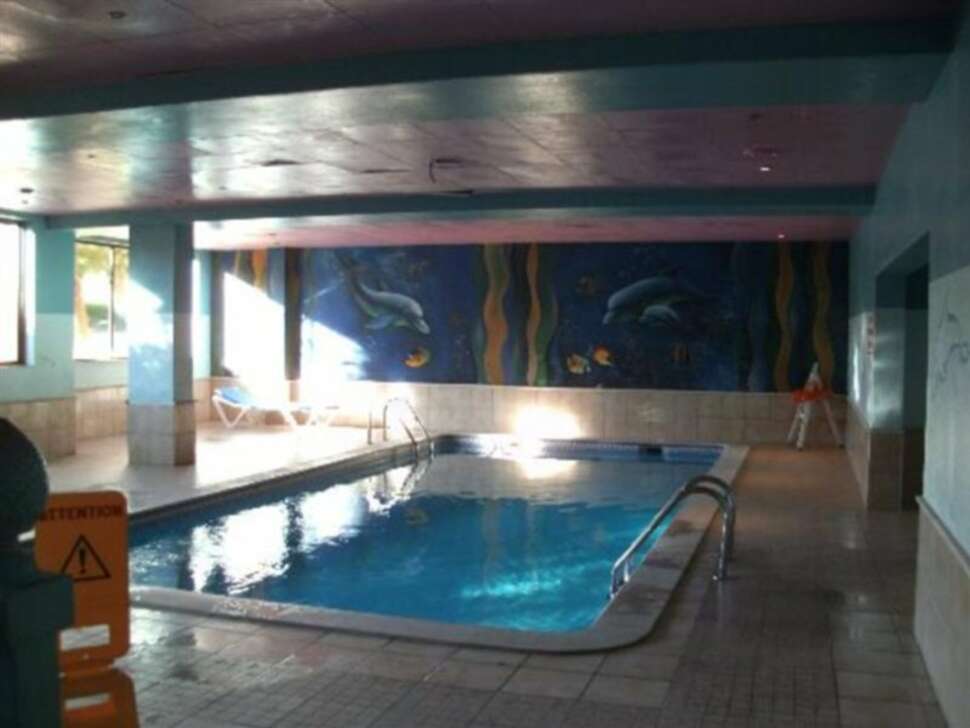 Een foto van het zwembad bij Monica Isabel Beach Club