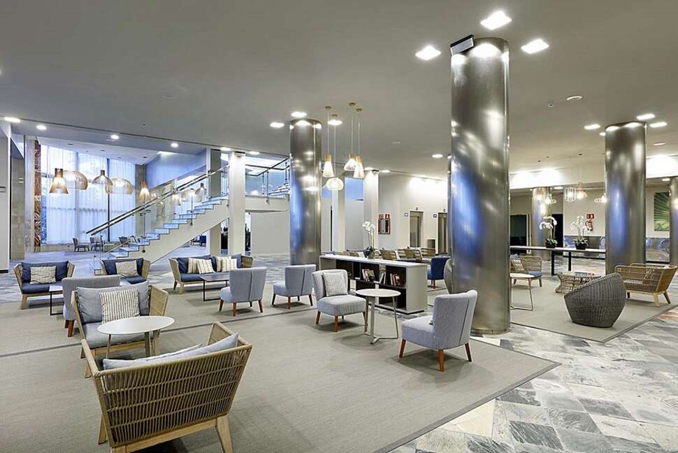 Een foto van het interieur van Eurostars Las Salinas