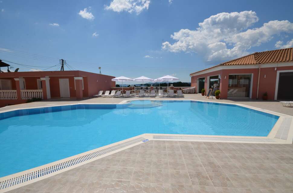 Ein Foto vom Pool im Paradiso Apartments