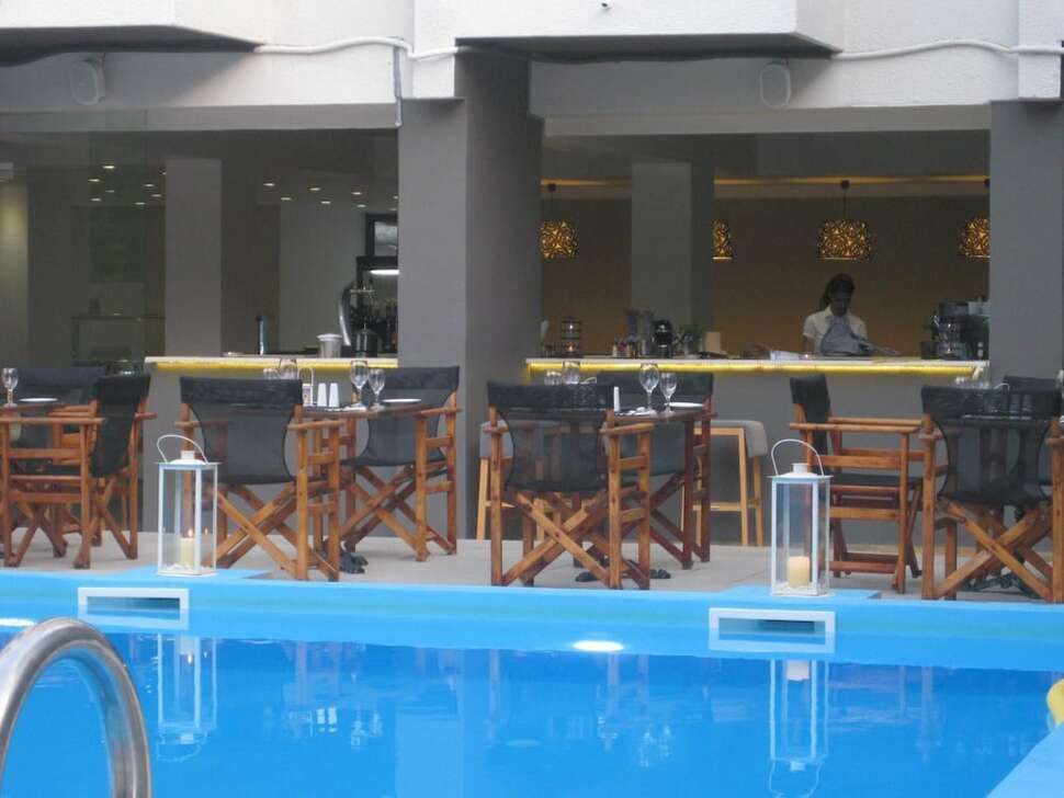 Een foto van het zwembad bij Amphitryon Boutique Hotel