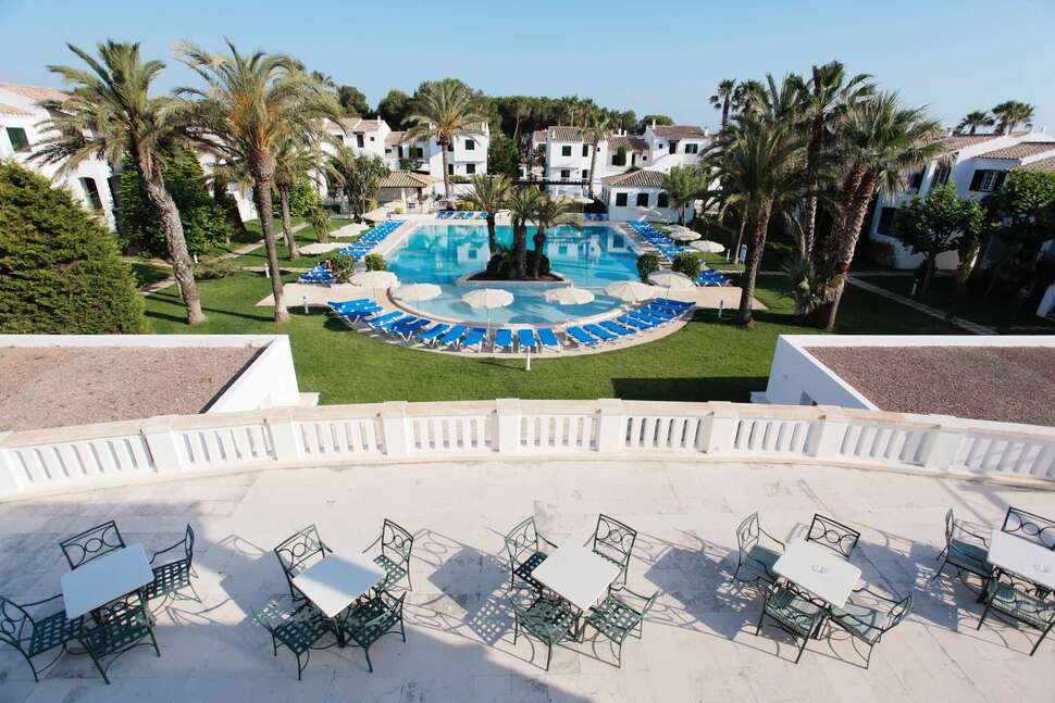 Ein Foto vom Pool im Grupotel Club Menorca
