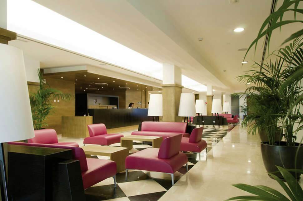 Een foto van het interieur van Hipotels Cala Millor Park