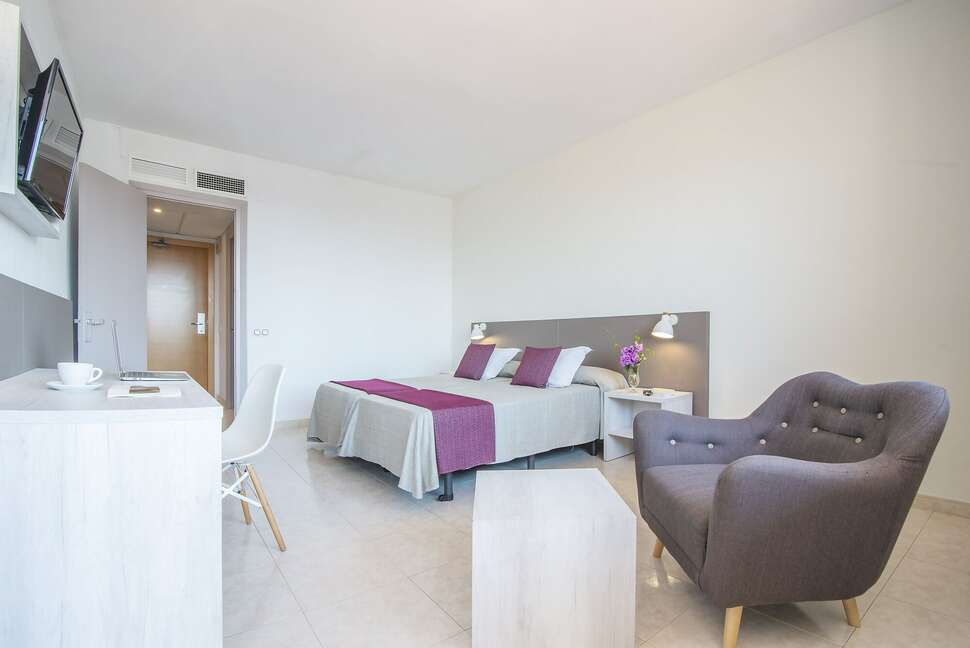 Ein Foto Hotel Lloret Santa Rosa