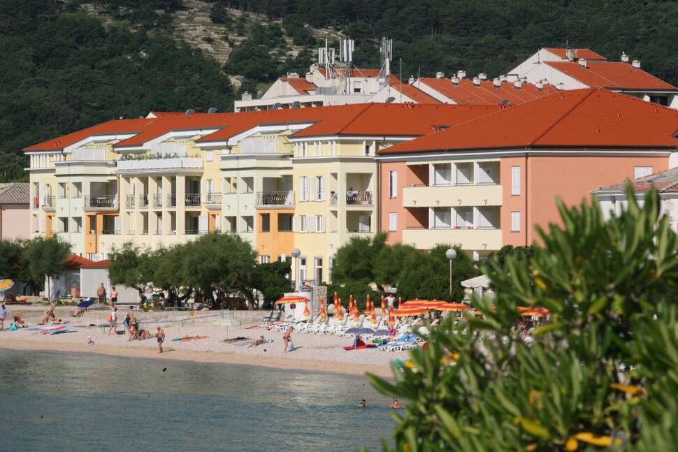 Een foto van de buitenkant van Valamar Atrium Baska Residence