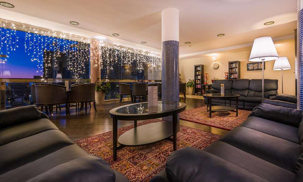 Een foto van het interieur van Kn Panoramica Aparthotel