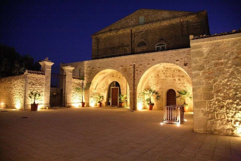 Een foto van de buitenkant van Casato Licitra