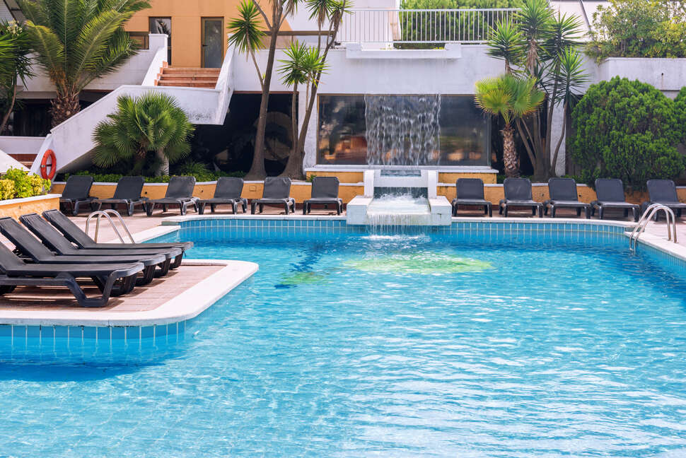 Een foto van het zwembad bij Hotel Tropic Park