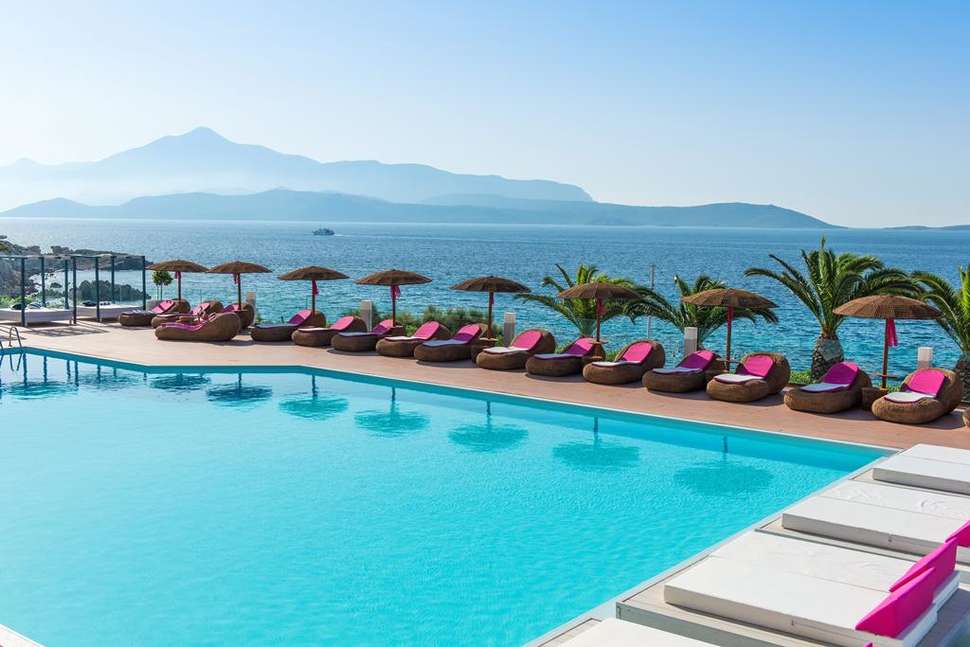 Een foto van het zwembad bij Proteas Blu Resort
