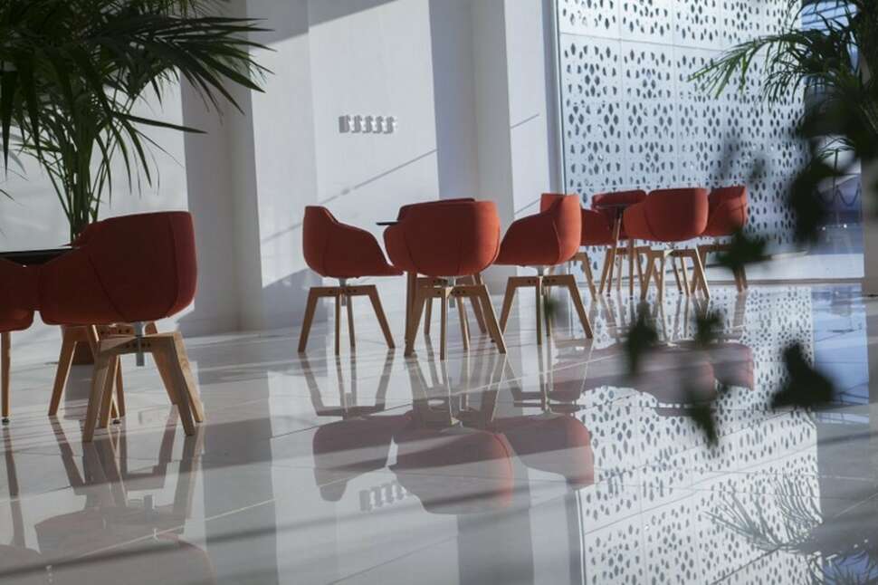 Ein Foto The King Evelthon Beach Hotel & Resort