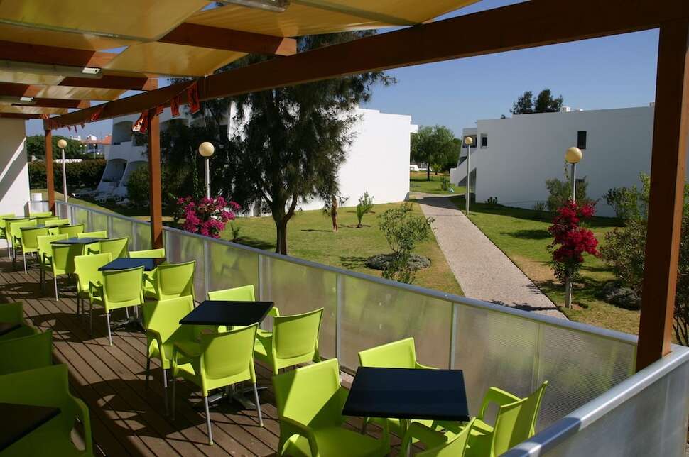 Een foto van het terras bij Quintinha Village