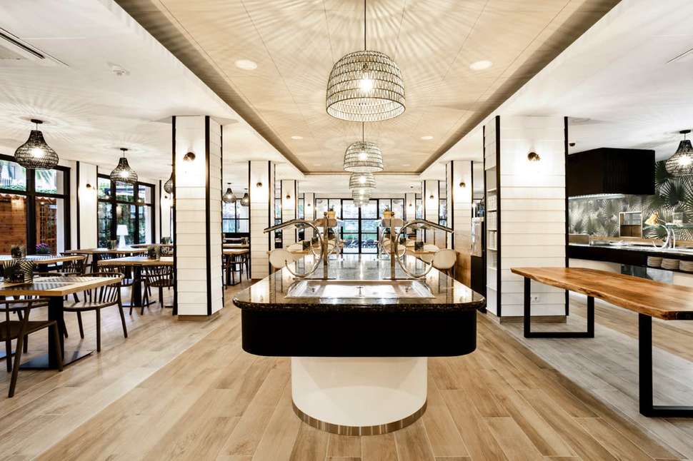 Een foto van het interieur van Hotel Acapulco