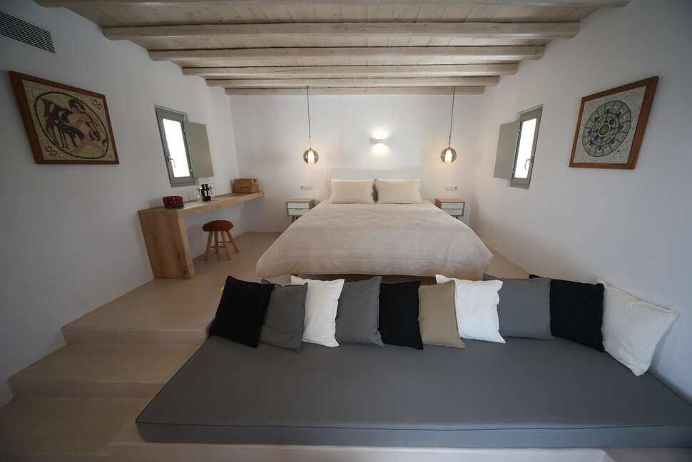Een foto van Myconian Crown Suites