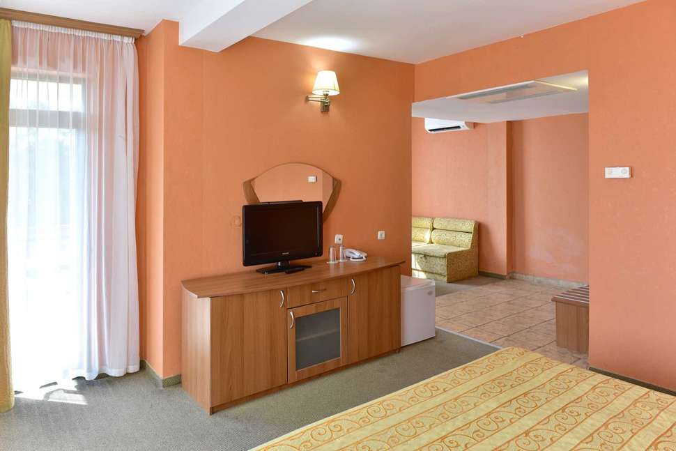 Een foto van Estreya Palace & Residence