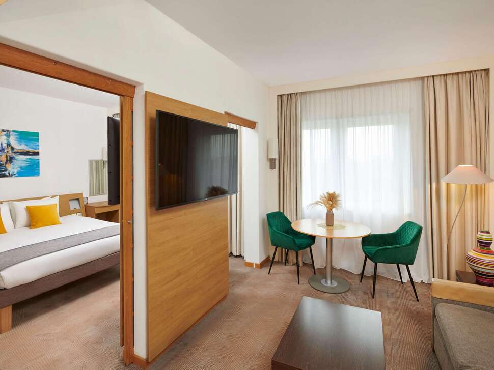 Een foto van Novotel London West