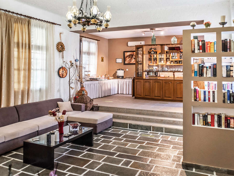 Een foto van het interieur van Hotel Matina