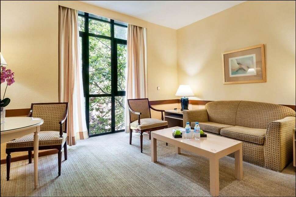 Ein Foto Espahotel Plaza Basilica