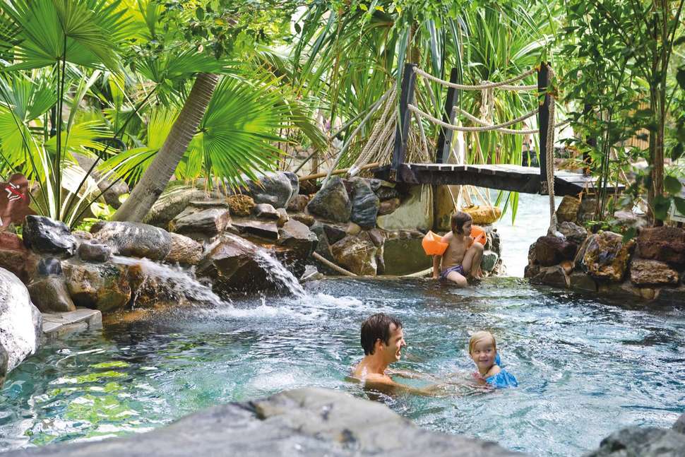 Een foto van het zwembad bij Center Parcs Erperheide