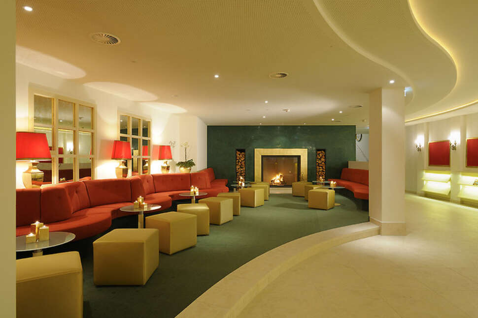 Een foto van het interieur van Hotel Saalbacher Hof