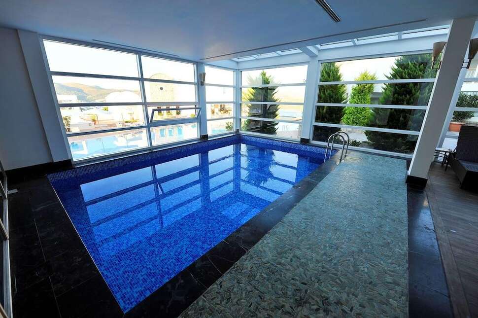 Een foto van het zwembad bij Doria Hotel Bodrum