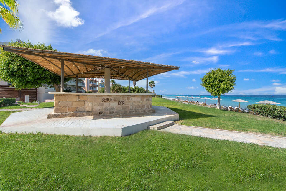 Een foto van de faciliteiten bij Ixia Dream Beachfront Hotel